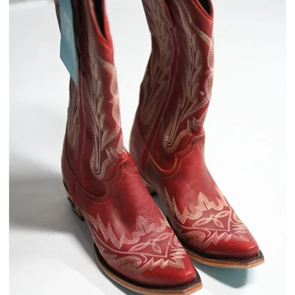 LANE Lexington Western Boots Snip Toe in Ruby Red - Picture 3 of 13
